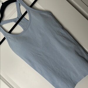 Lululemon Ebb to Street Tank, Size 6, Waist Length